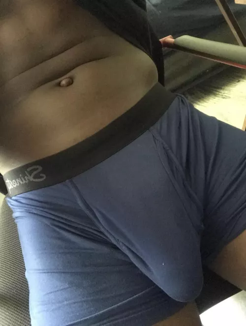 Trying to resist the urge to stroke but he’s trying to escape