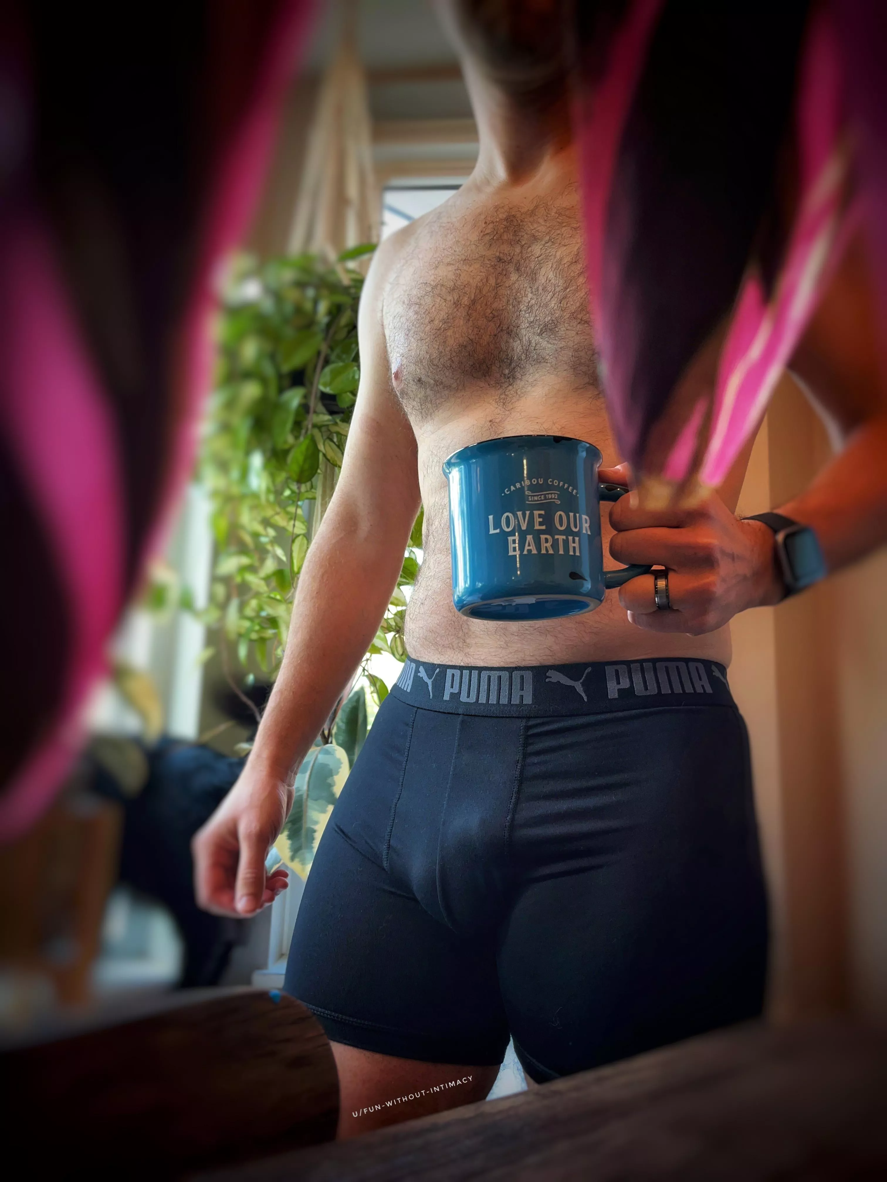 We should share something sweet together as we sip our dark roast… 🍰🧁🍩