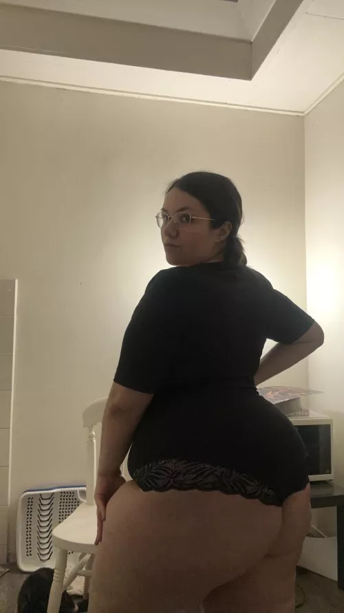 What do you think of this pose? 😳