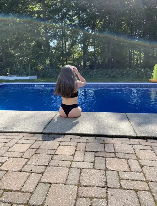 Almost bikini season!! 🥵☀️