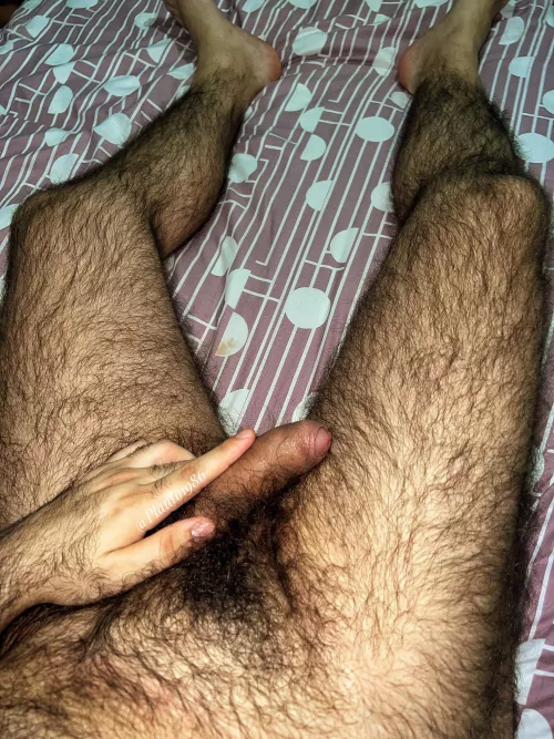 Any smooth, fit boys to make daddy hard?