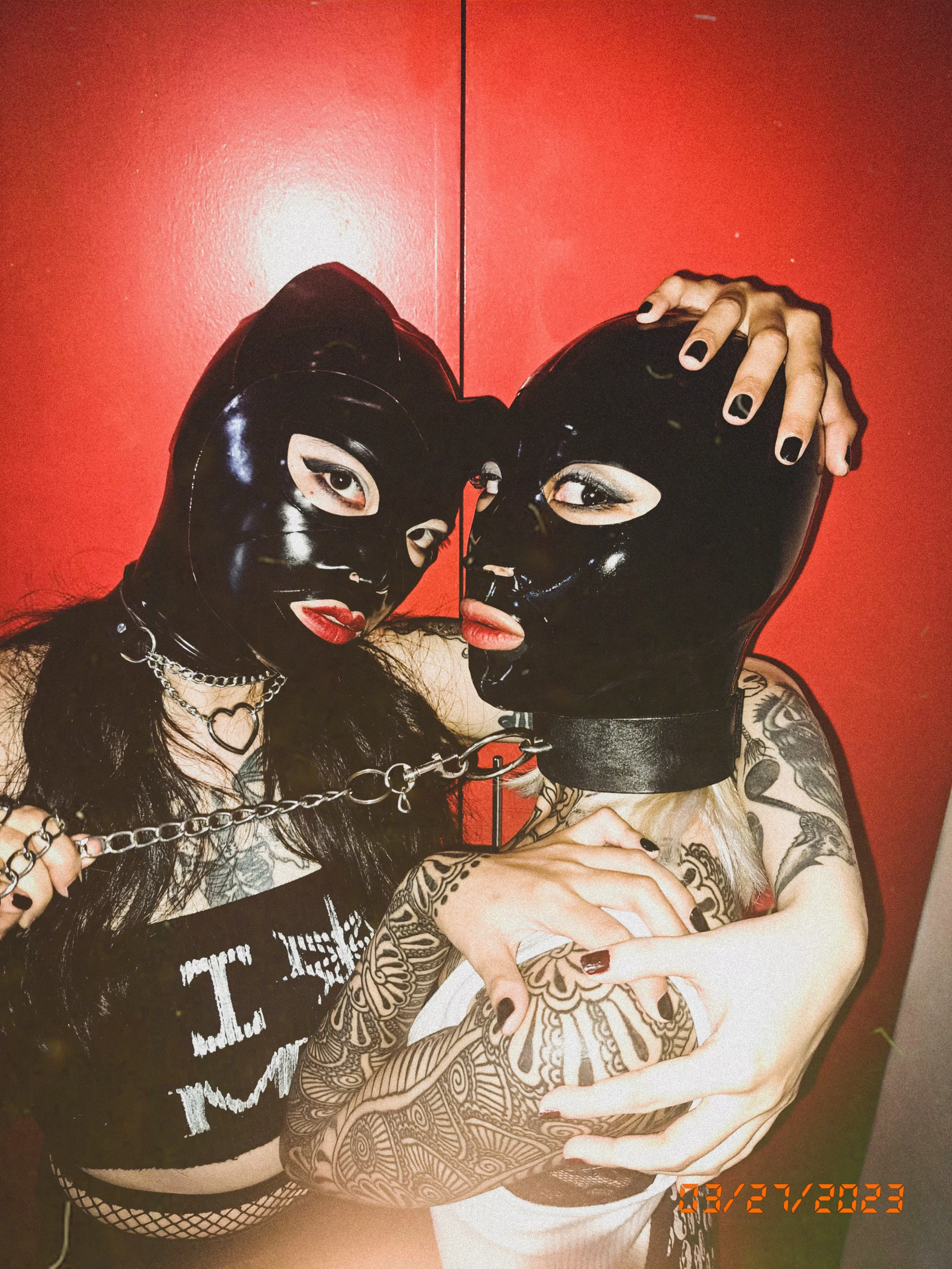 Caught in the act 💋