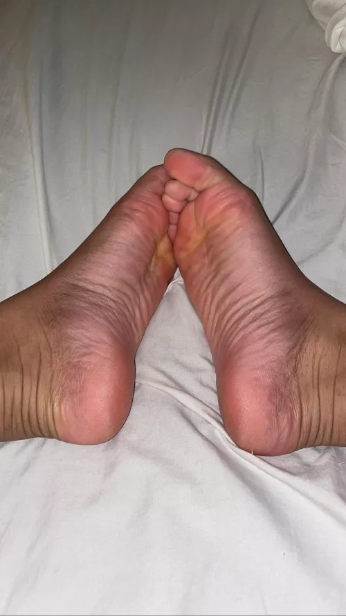 come to rub my soles