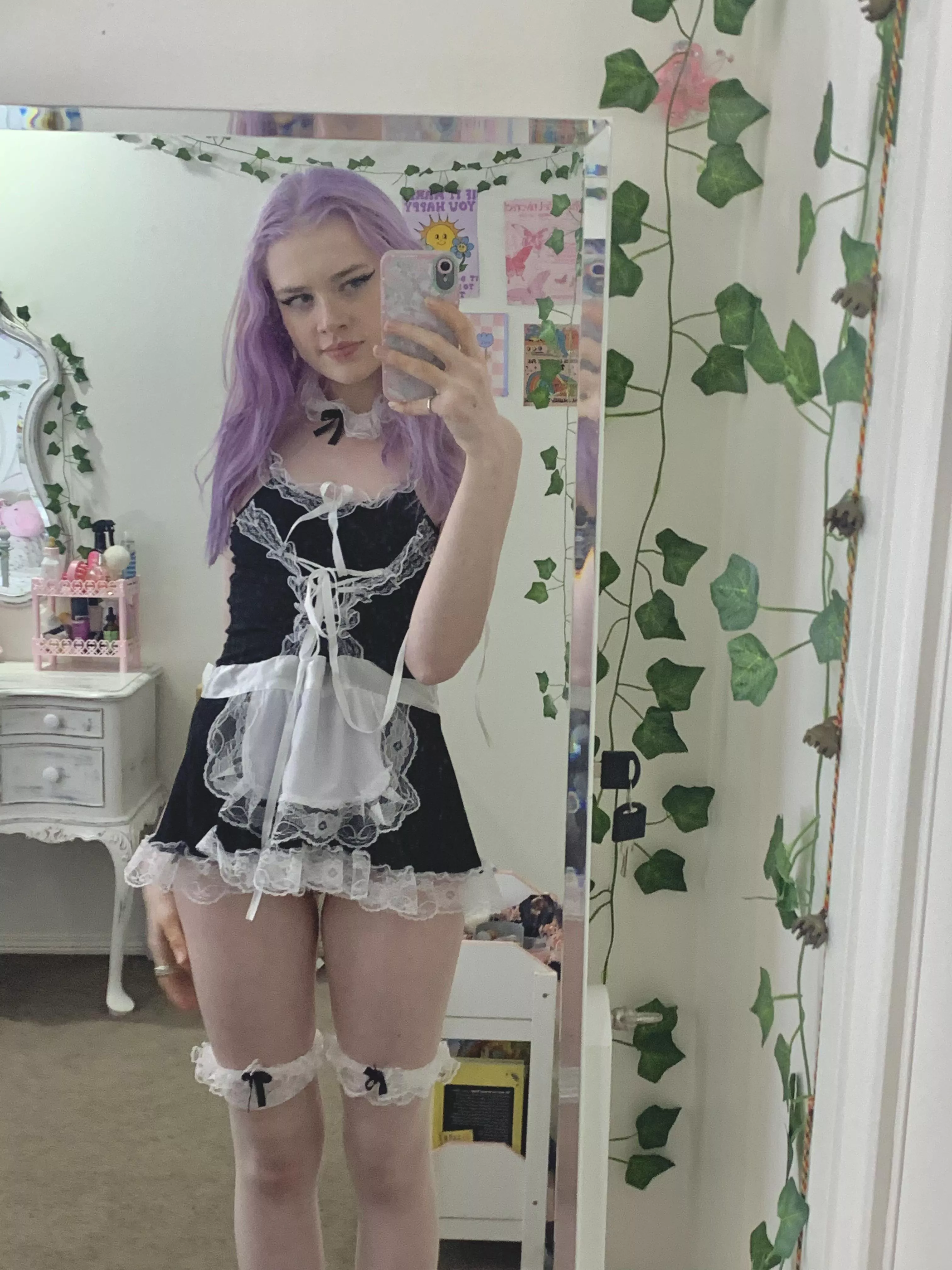 Did anyone order a slutty maid? 😳