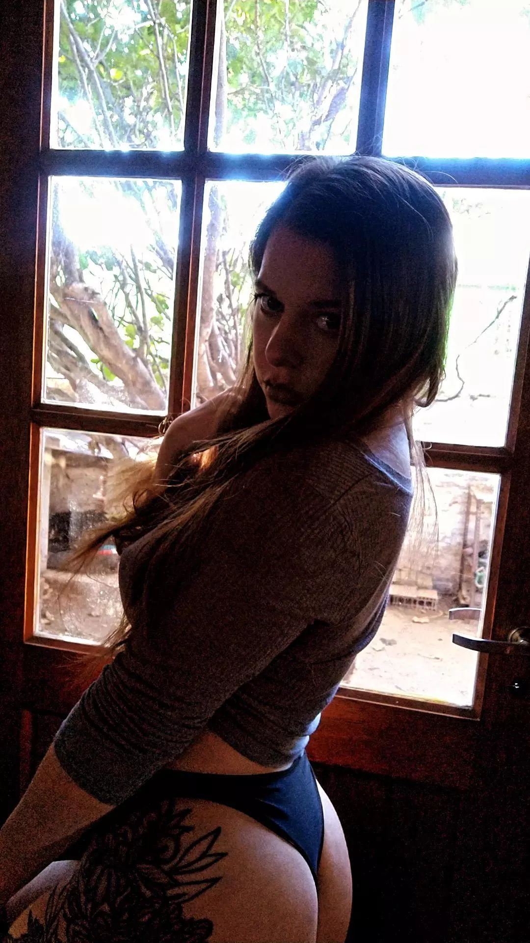 Do u think I'm sexy with my brown hair too?