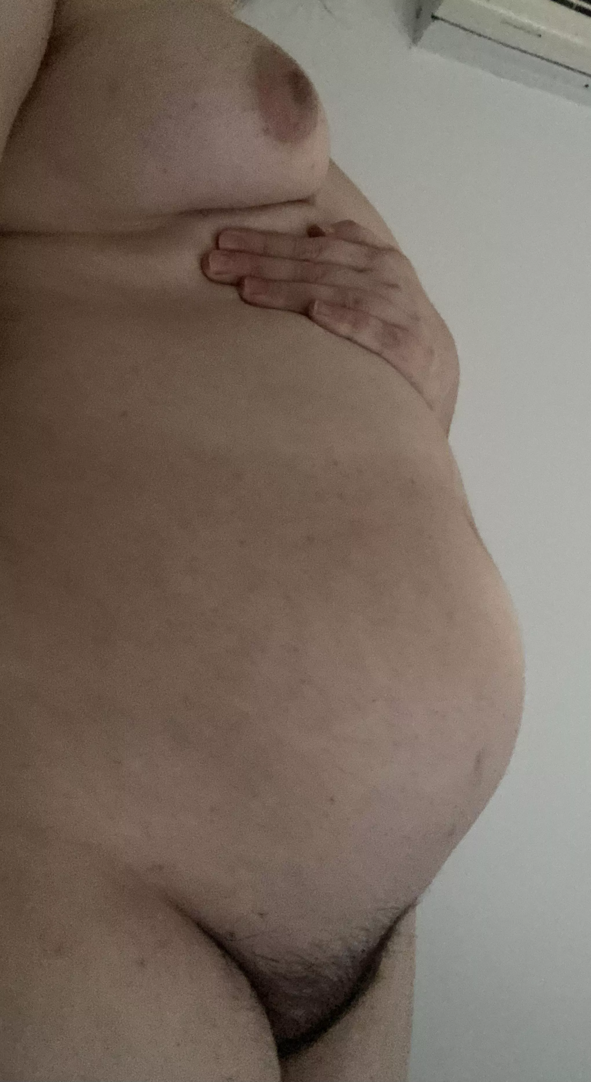 Feeling sexy and horny 😜