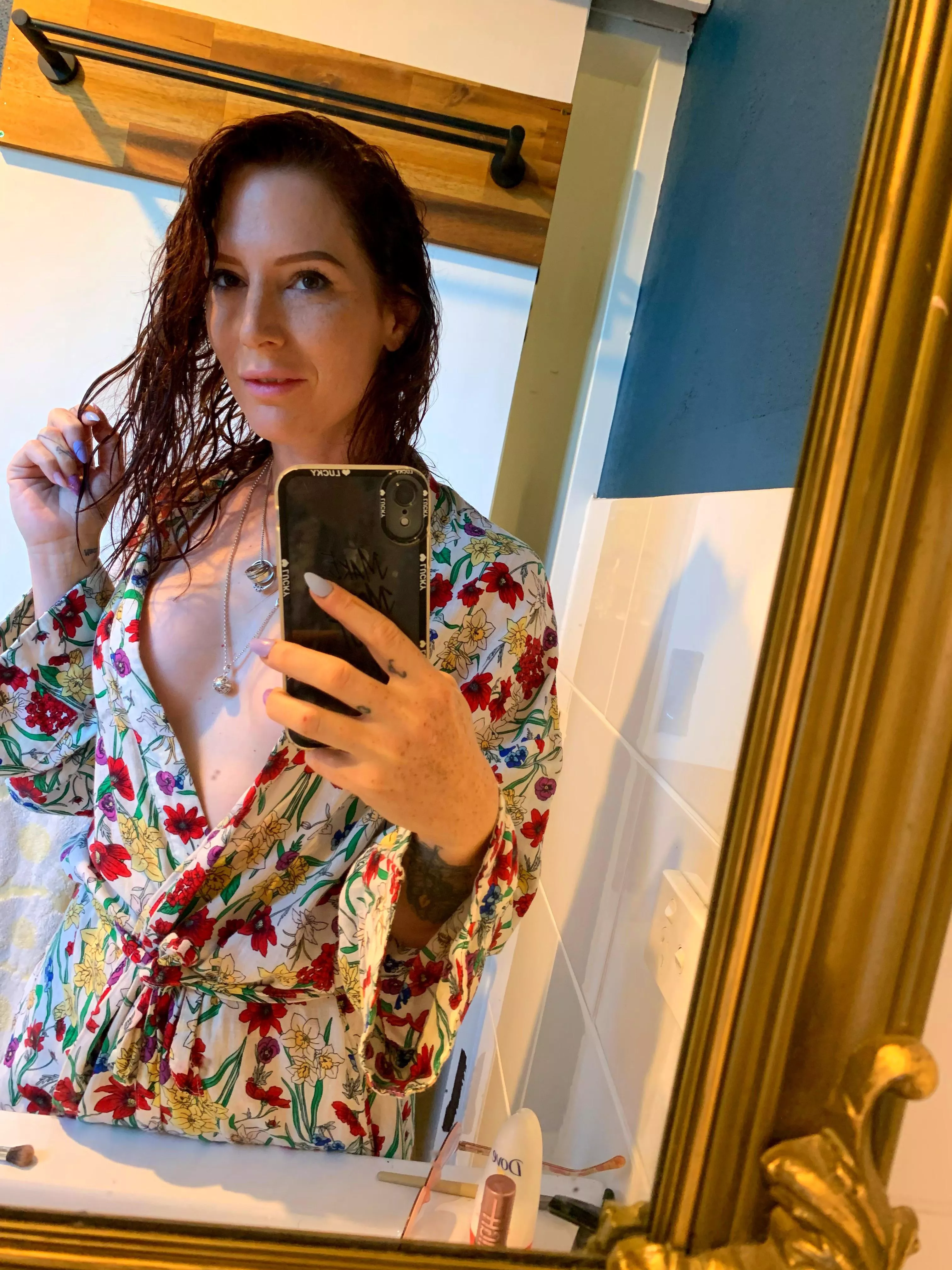 Good morning 💋[F]