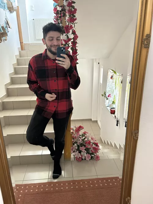 Happy Eid to all my muslimgaybros. 🥳