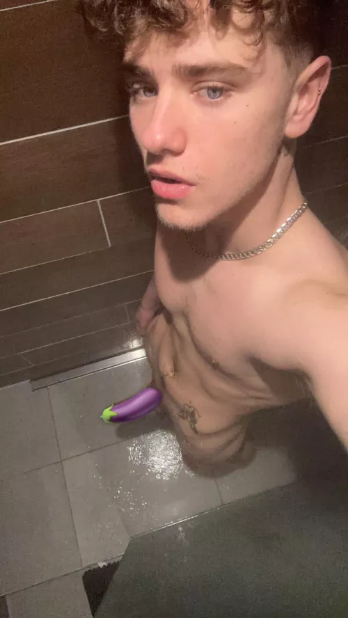 He’s so hot 🥵 19 years old with an 8” cock 💦