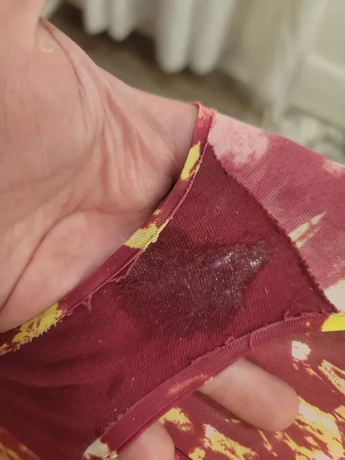 I love being 2 hours in on a wear and my panties already looking like this 😍