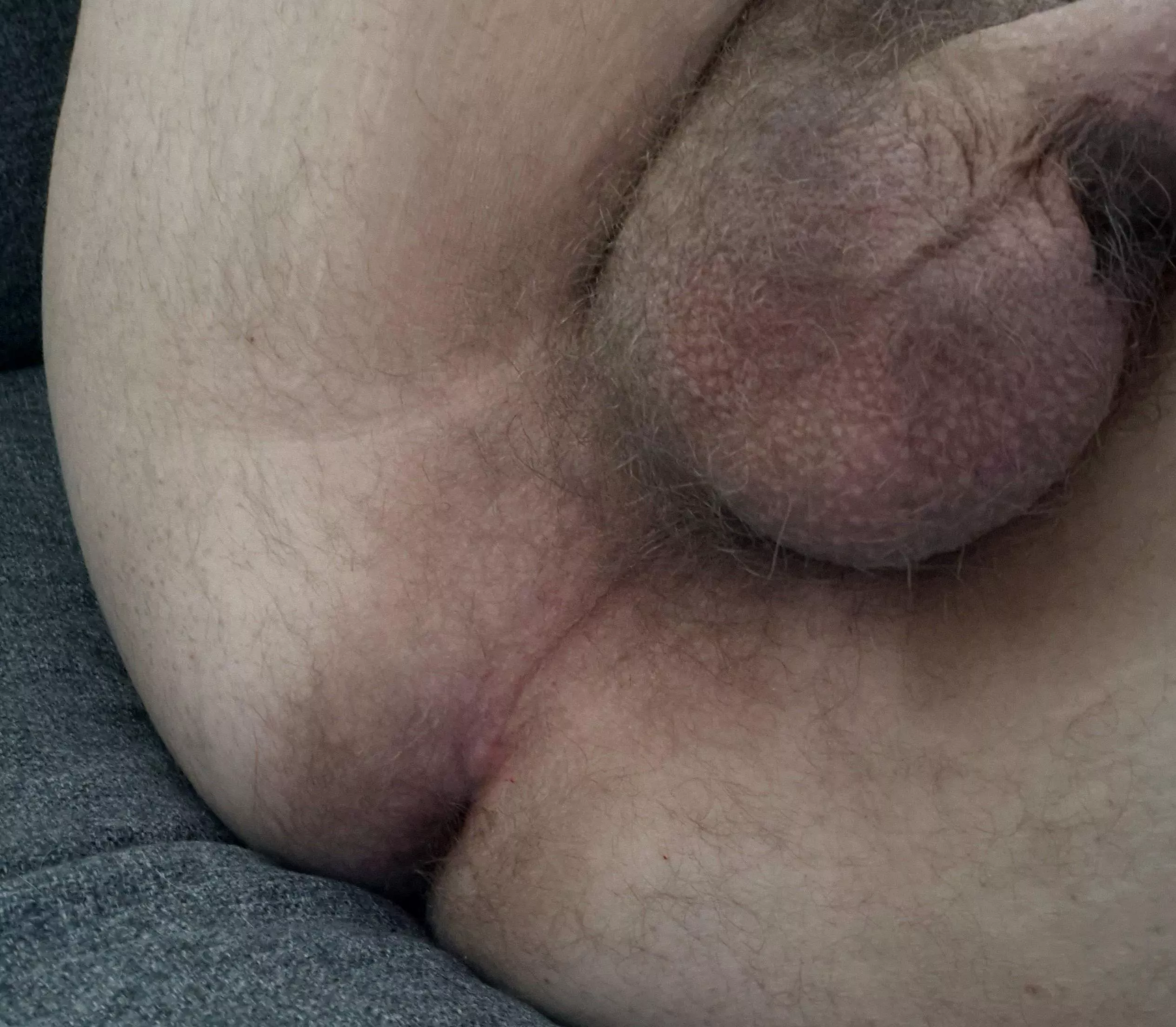 I need some Friday rimming 👅