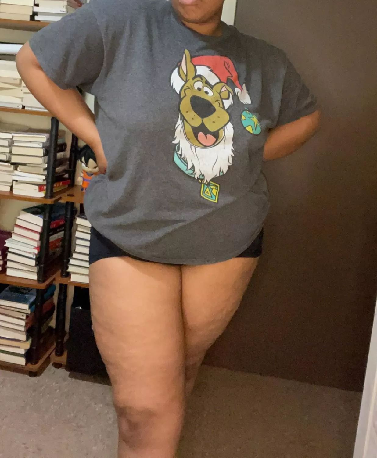 Imagine these legs wrapped around your waist 🫣