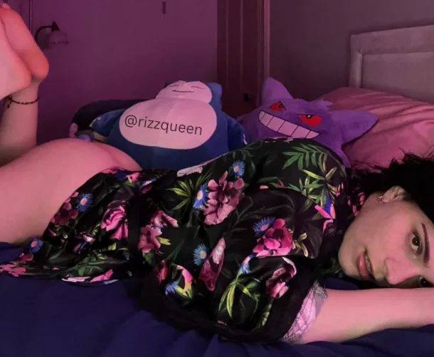 Lil latina waiting to be deflowered 🌺