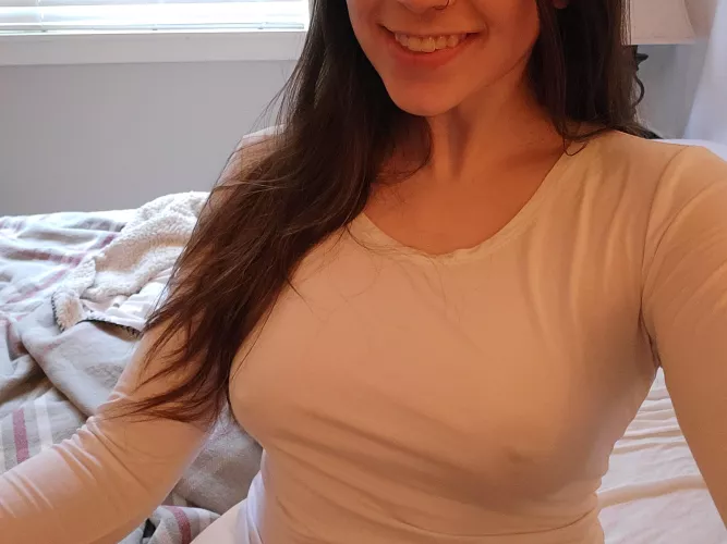 My nipples always get hard when I'm horny 🙈