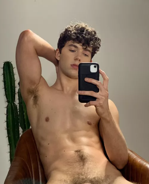 Sniff my sweaty boy pits