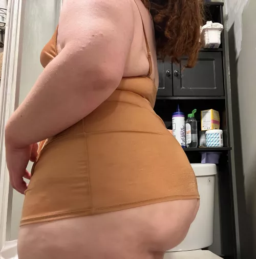 Thick thighs that need a nice creampie 😋