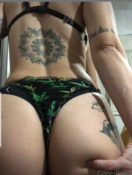 tremendous ass that you will never be able to do anything but admire