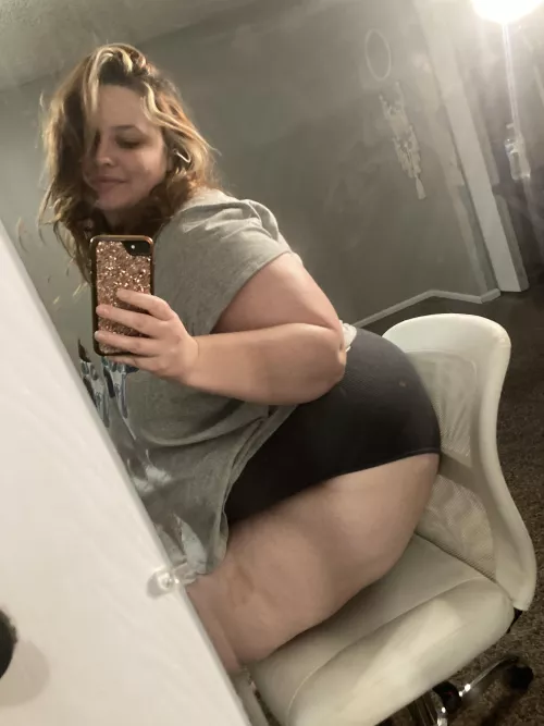 Tshirt and panties kinda day 🥰