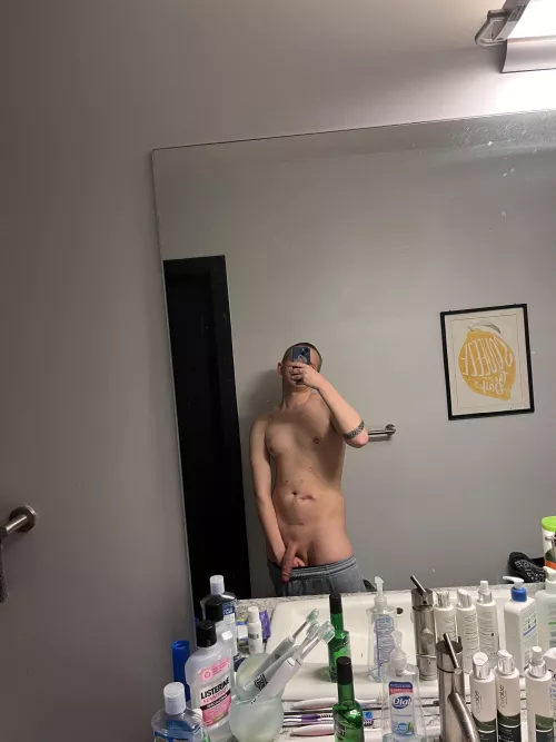 Wanna down white claws and white cock?