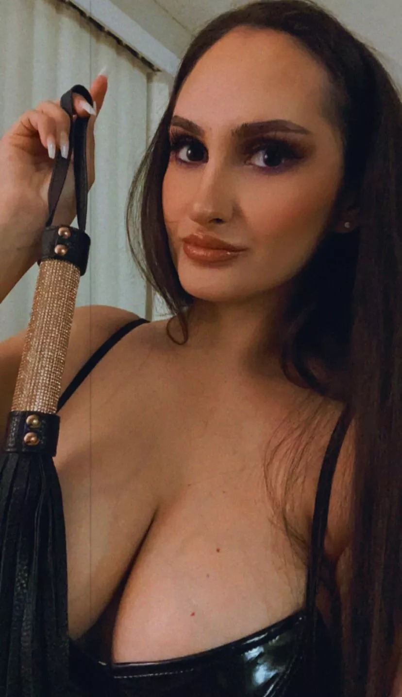 Who wants a humiliating task from a cruel Mistress? [domme]