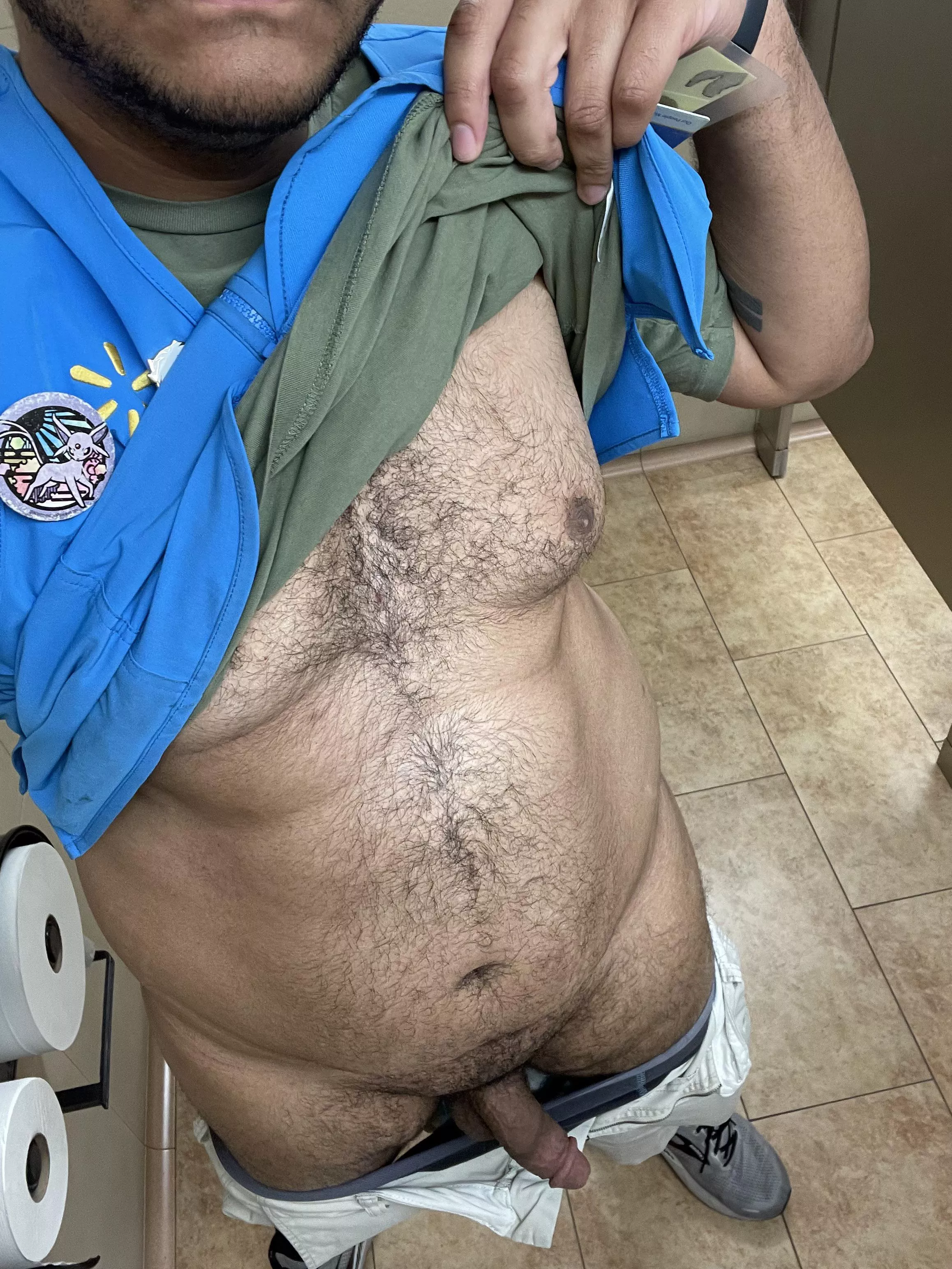 Work bathroom selfies are always the best 😏