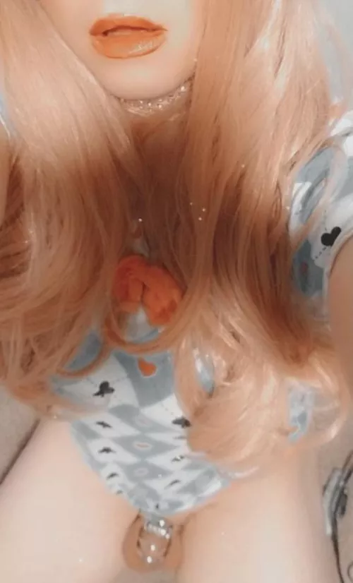 Would you hold my key? 😘