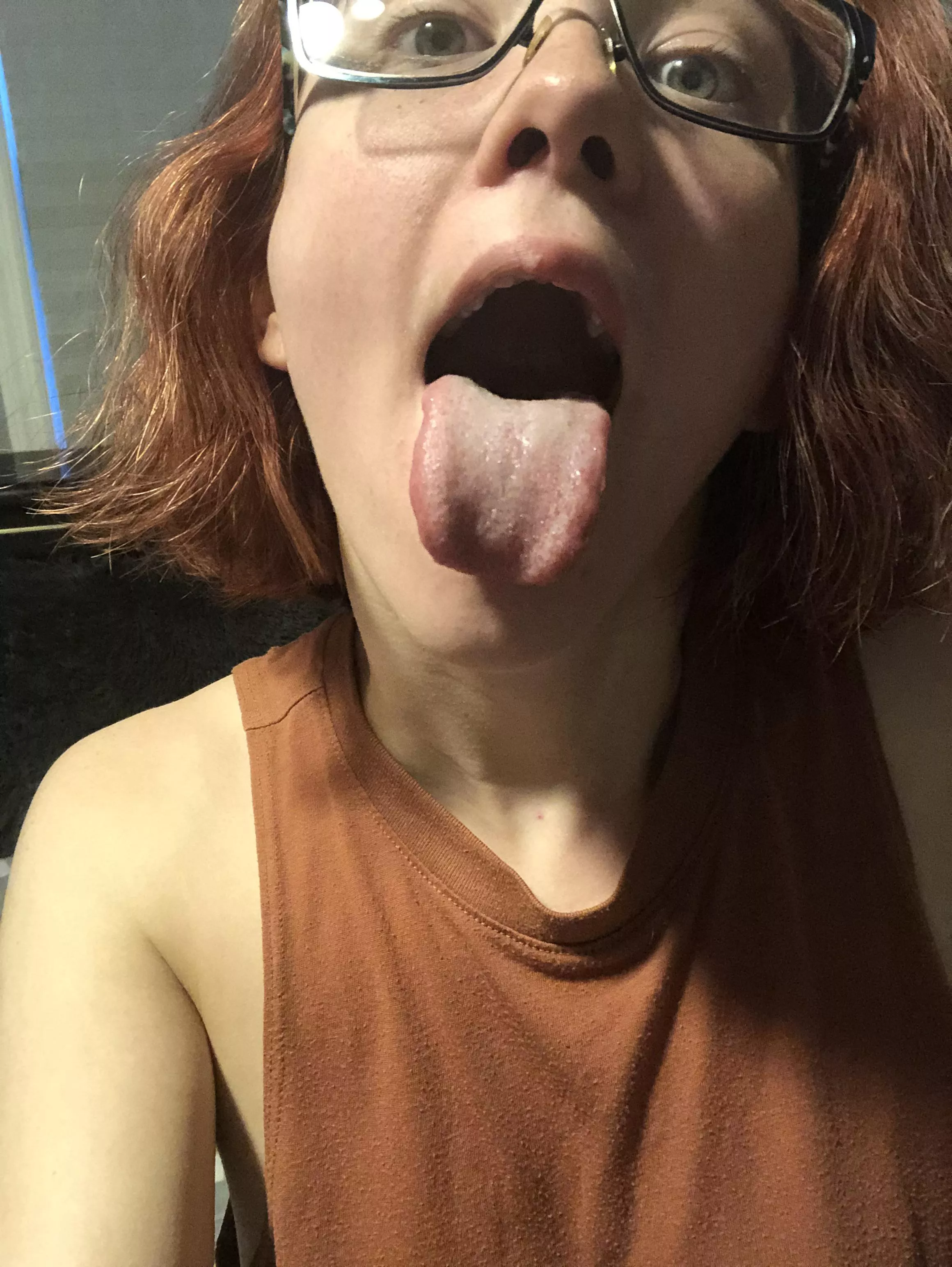 😜