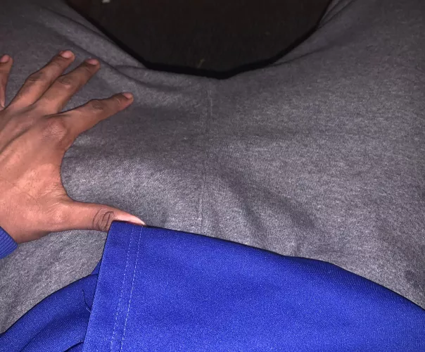 18 vers looking for someone to trade with from LA Hmu with pics and asl to trade @cchhaser feet++ hairy++ verse++ (check profile for pics)