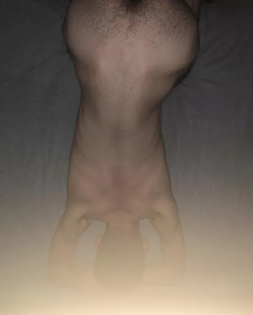 21 straight slutty teen looking to show off and hear how I’d be treated heheheh high and horny af for doms and older men. @jakehobb2345