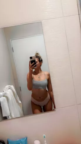 Am I your favourite??