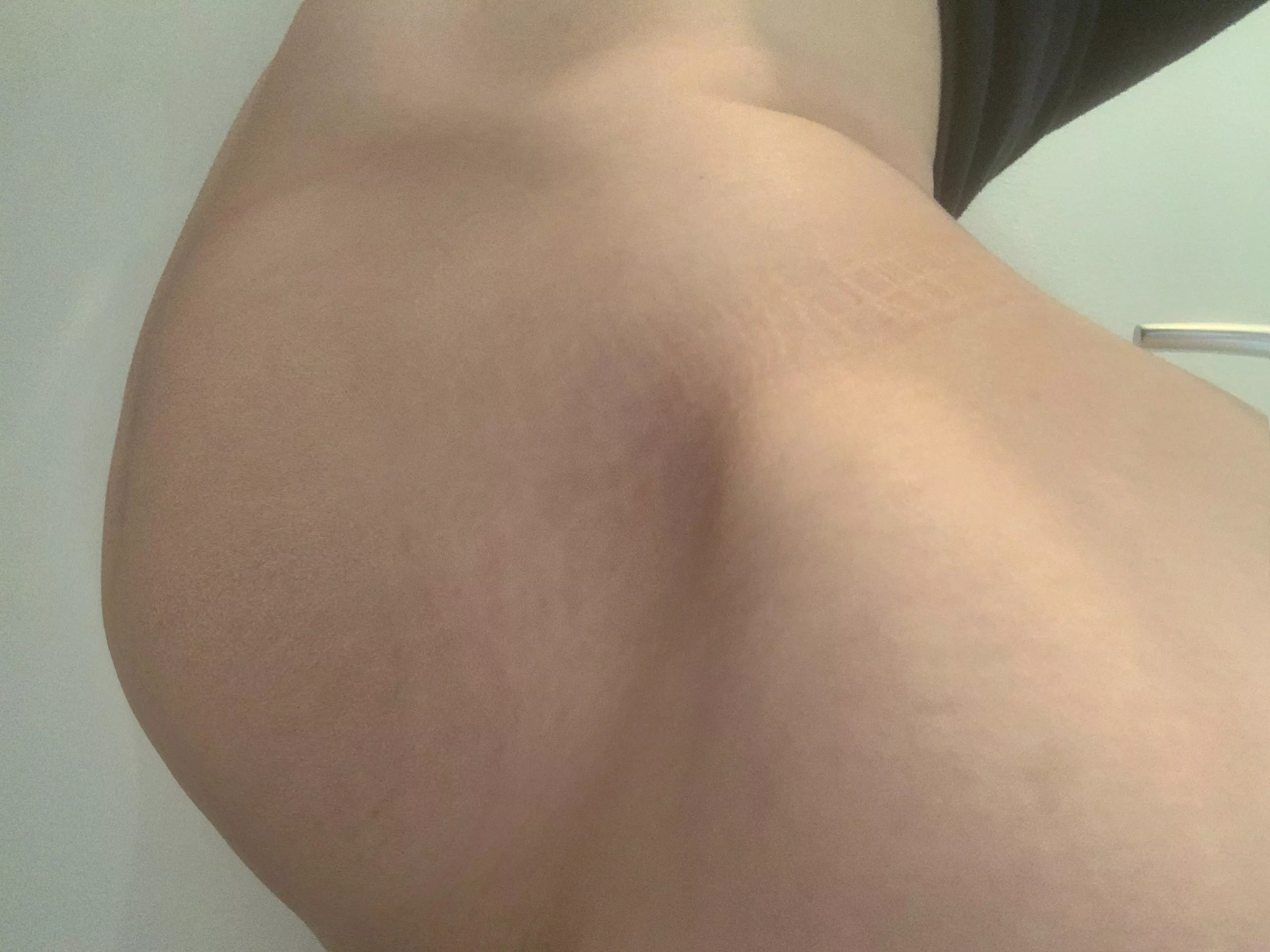 crazy to see how fat i look even with an empty belly now