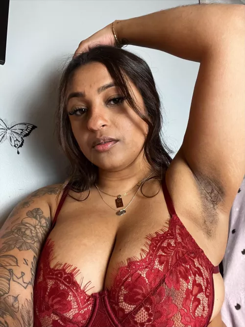 do you like hairy armpits?