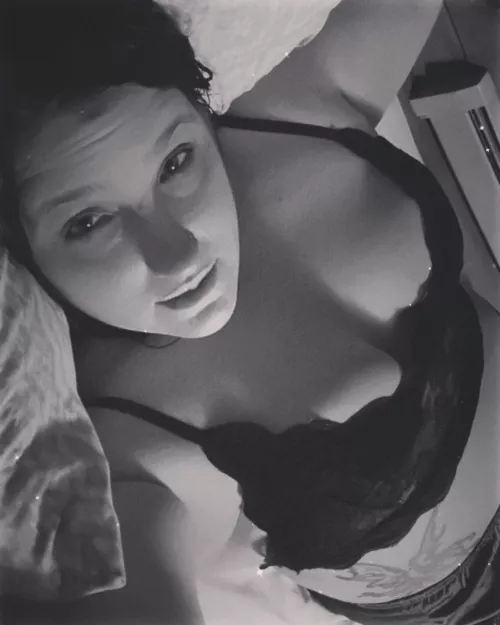 I love to have a good time. No pay PPVs just get what you see. I do take requests. click the link