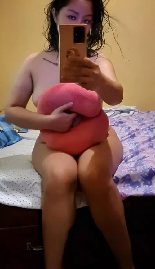 I was tryna air dry my hair, but hey, I can hide behind this thing. (f)vck Hahahahahaha