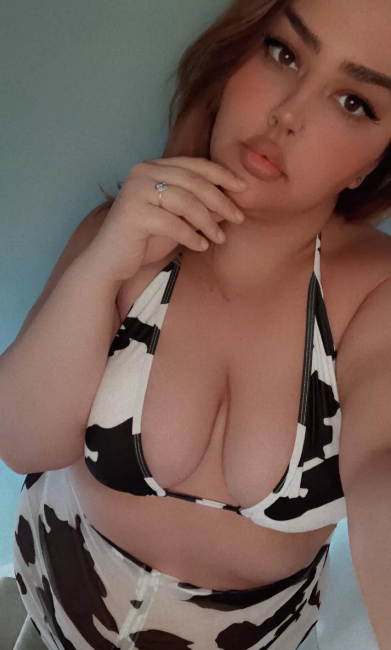 Just a chubby little cow needing to be milked real hard 🥺