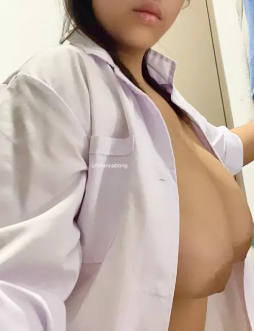 My boss said I need to wear a bra to work 🤭