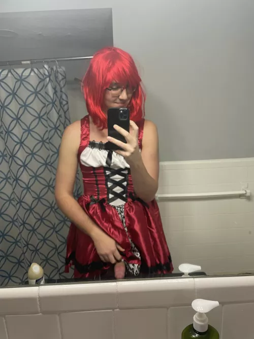 My surprise is sticking out 😜