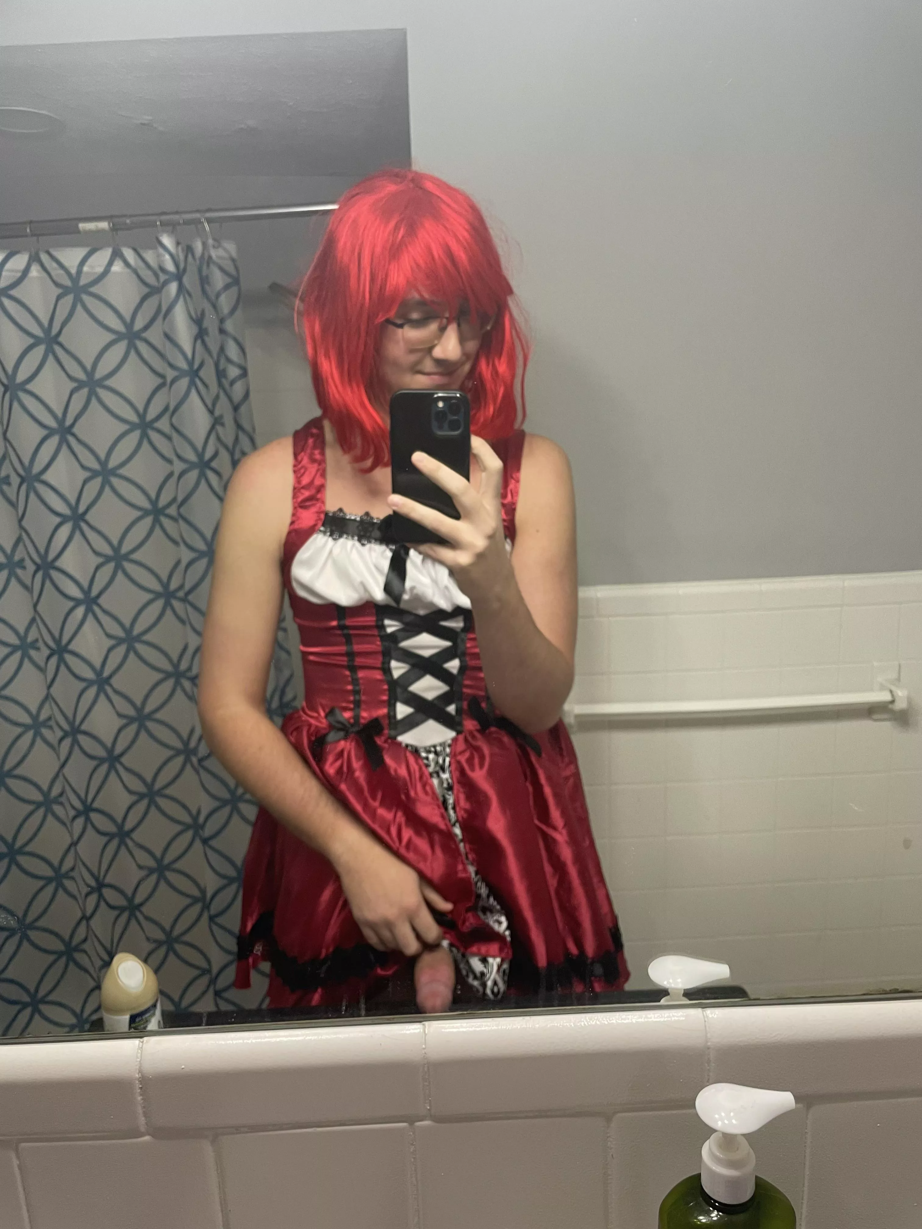 My surprise is sticking out 😜