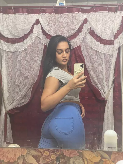 nice selfie but it is nicer if you undress me tonight