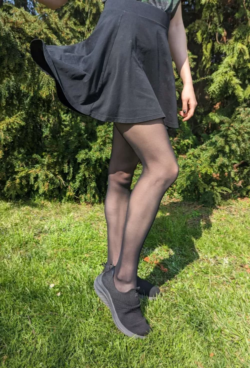 Oh no my skirt is flying up