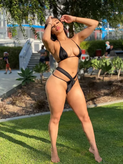 PSA: I'm quite obedient 🥰