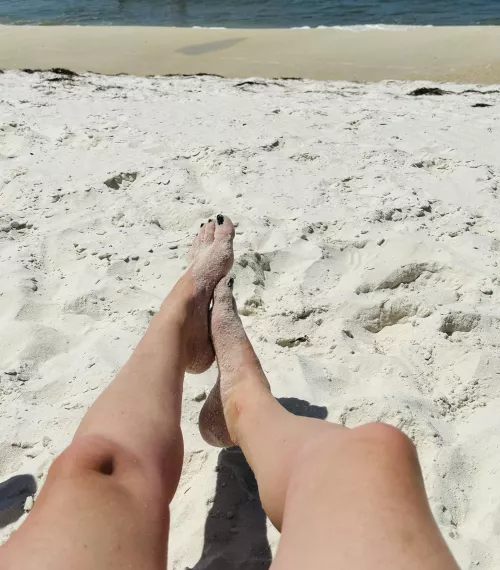 Sandy feet