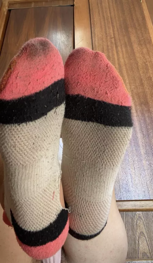 [selling] used socks for sale 🥵 dm me for pricing 🥵 cash app and Venmo accepted 🥵 fetish friendly