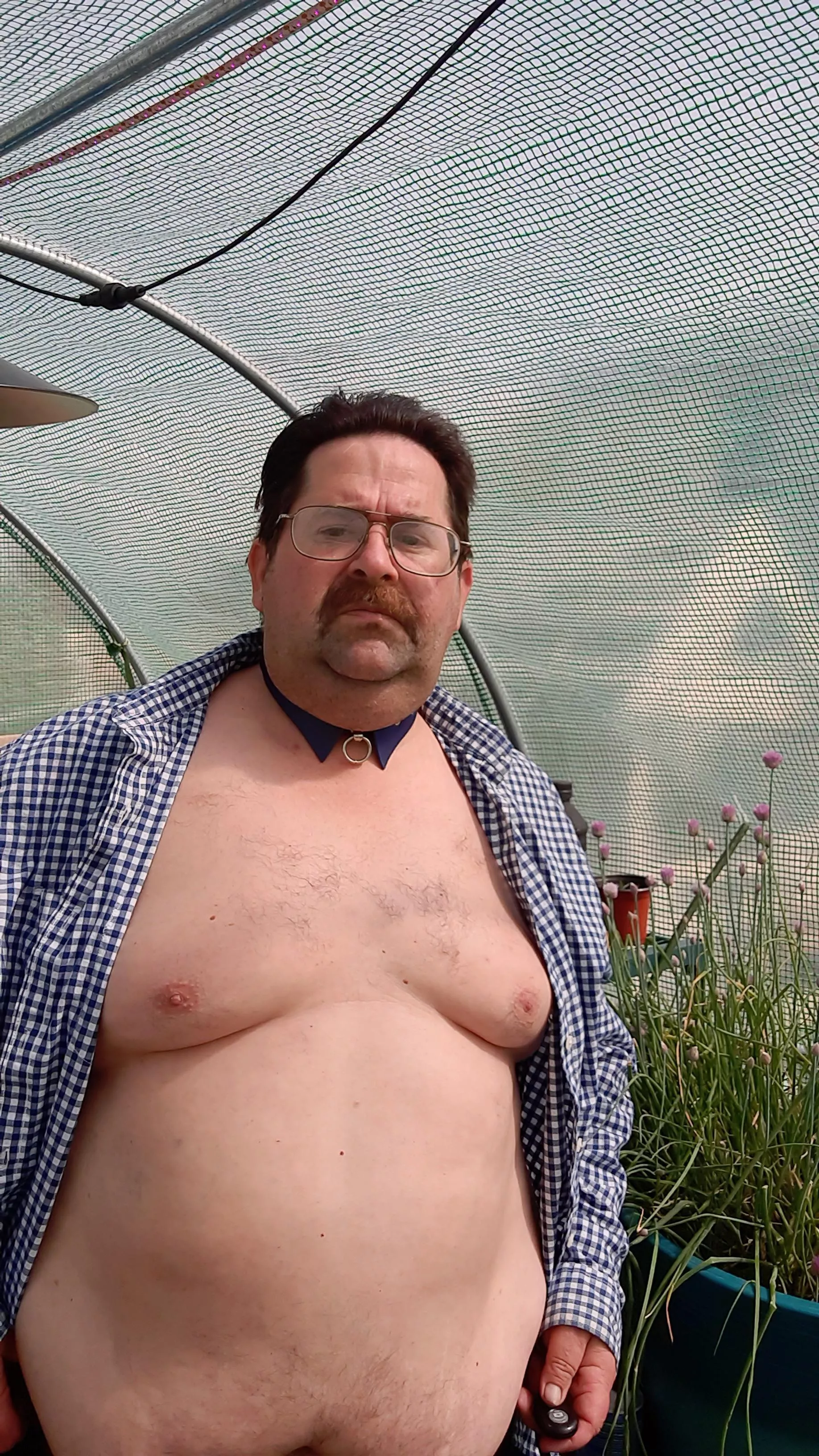 So is daddy good looking (46)