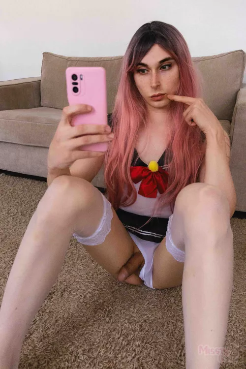 thinking about how you would suck my girl dick 😩❤️