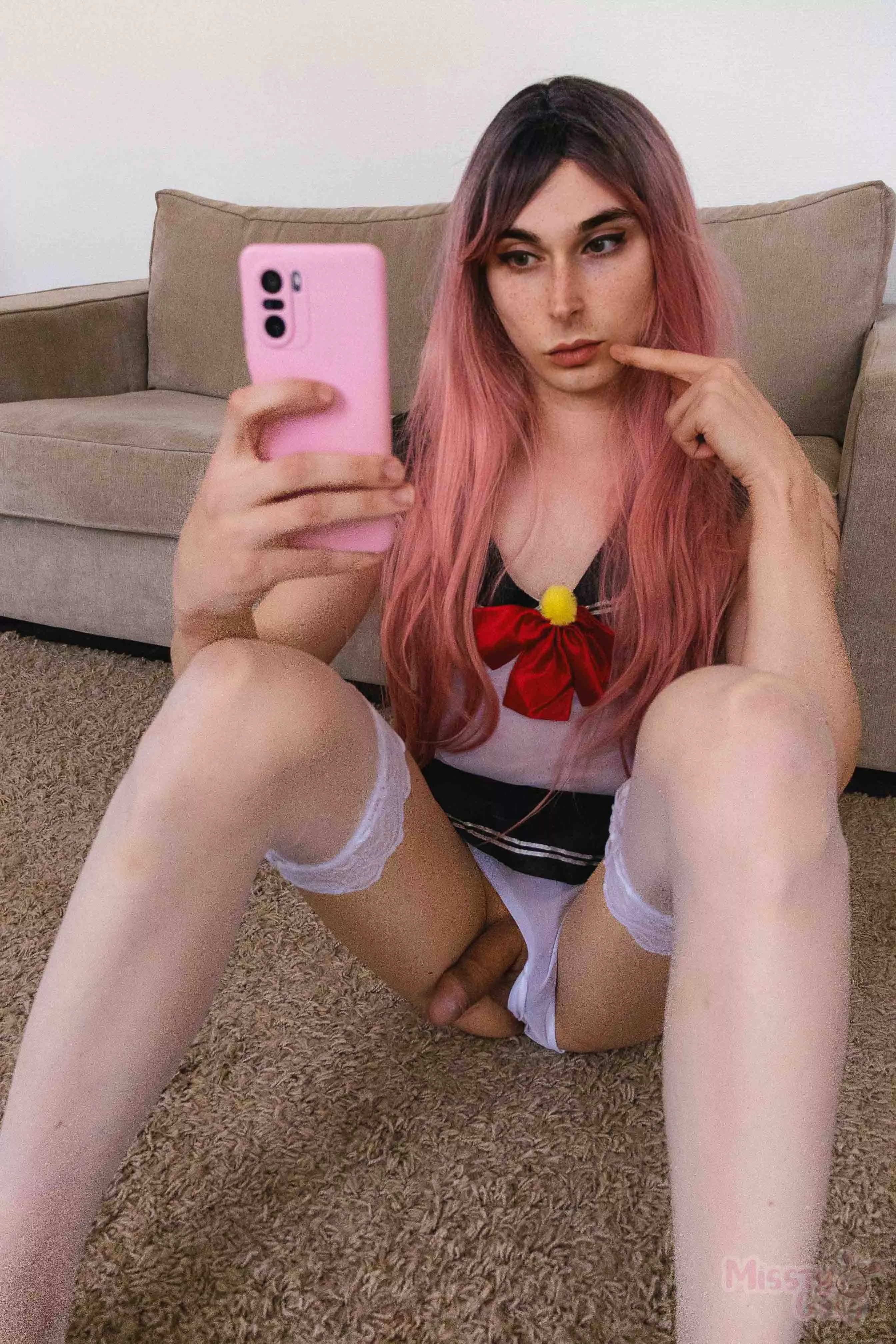 thinking about how you would suck my girl dick 😩❤️