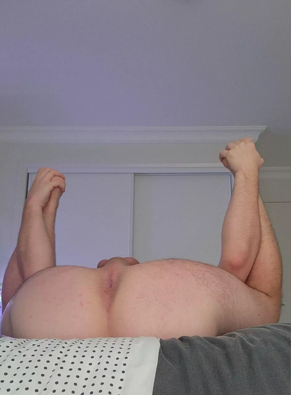 This is how I'd greet you every night after work😈