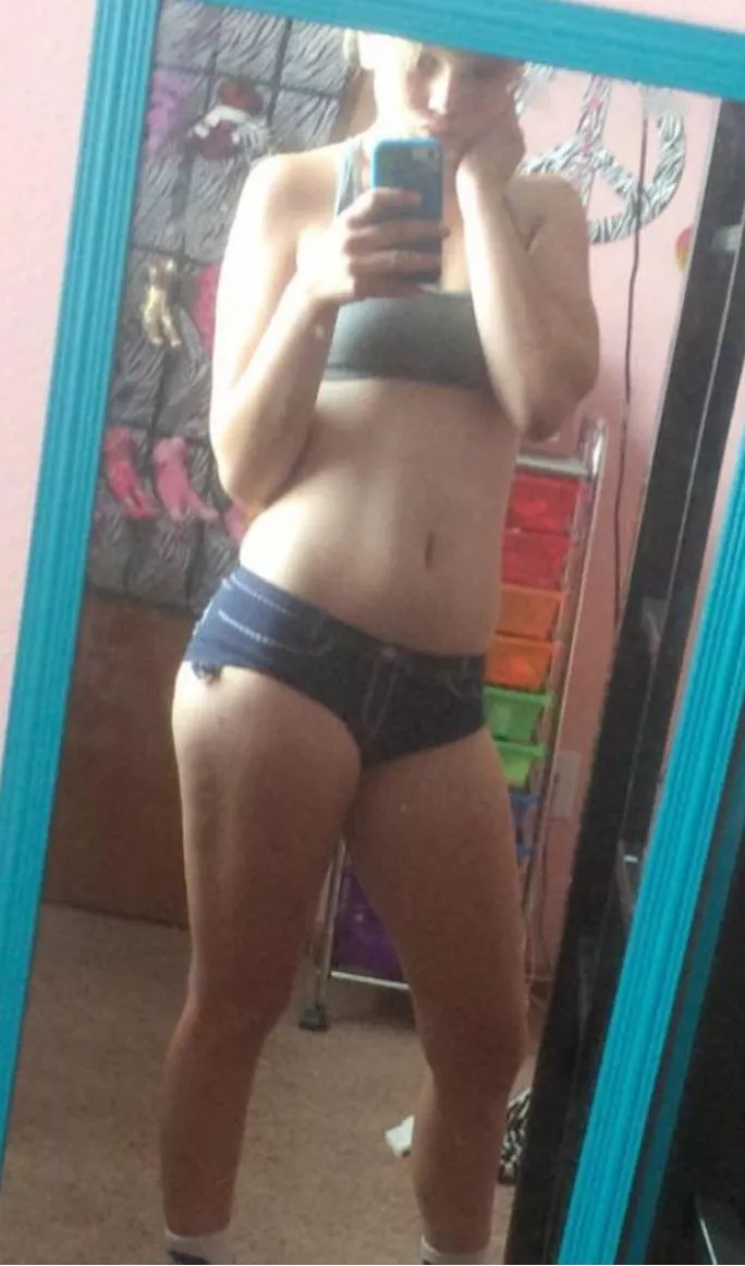 Who'd try to get her pregnant?🙋