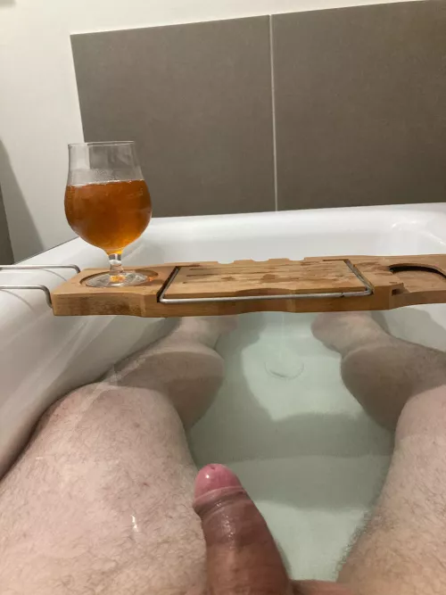 Wouldn’t mind a woman’s company 😏 may need to move to a spa instead 😉