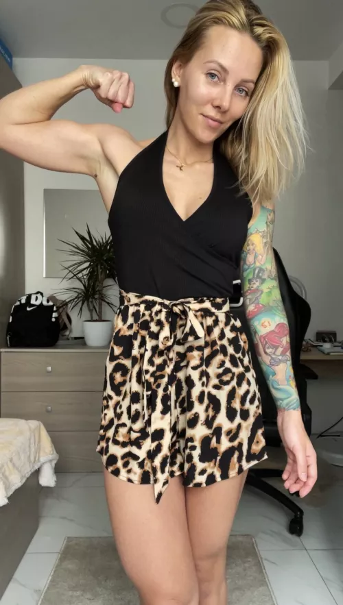 Yo´ favorite inked muscle mommy is back 😜